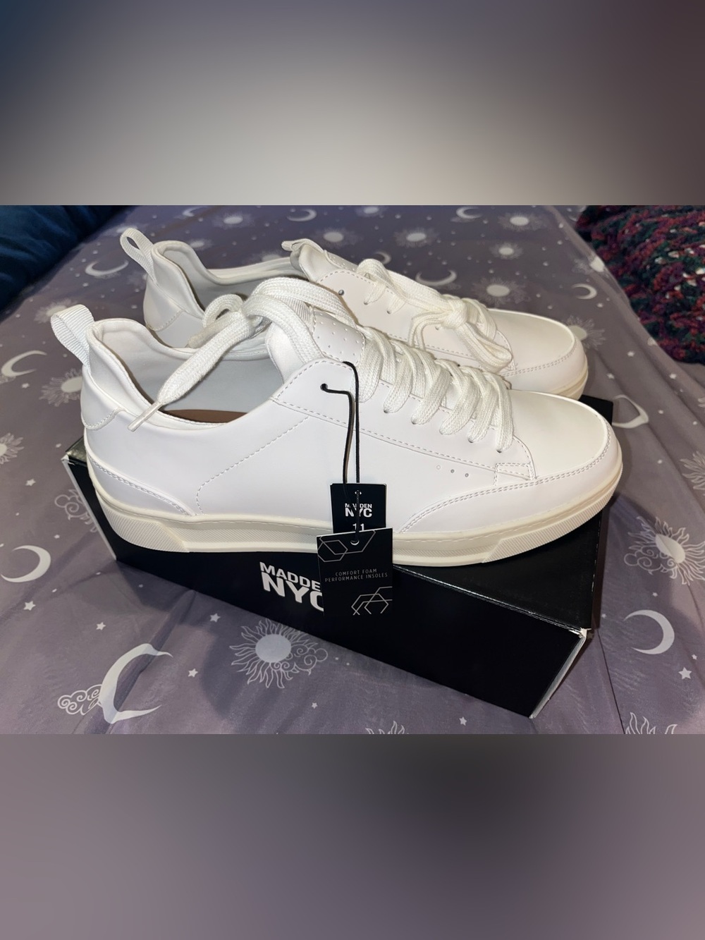 Steve Madden Men’s White Low-Top Sneakers – Smooth Leather Look